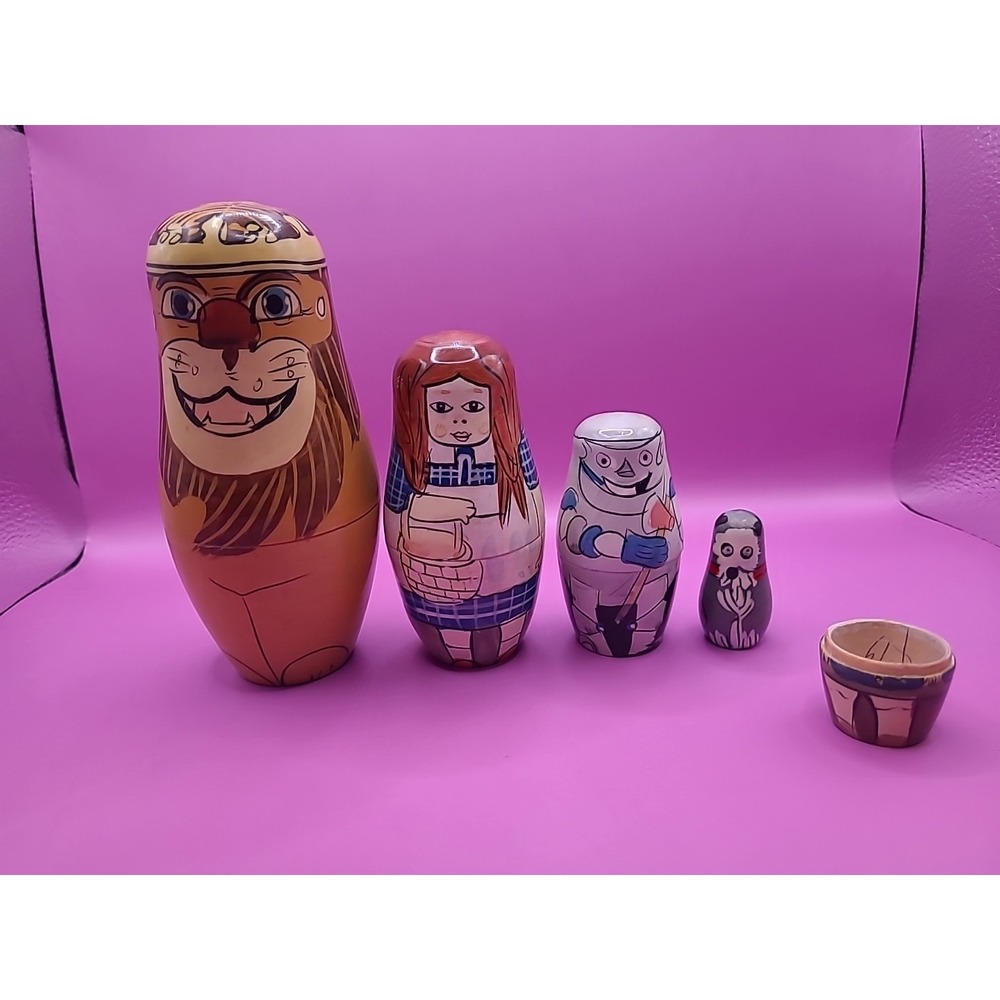 VTG Set of 5 Wizard Of Oz Nesting Dolls Hand Painted Wood Russian Style READ Des